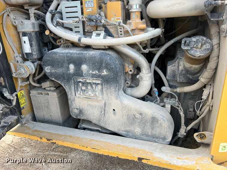 image for item JU9864 2017 Caterpillar 289D  tracked skid steer loader