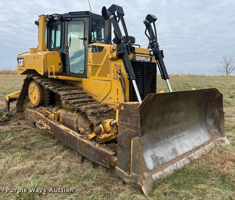 image for item JU9867 2012 Caterpillar D6T XL  dozer