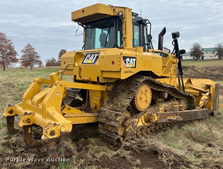 image for item JU9867 2012 Caterpillar D6T XL  dozer