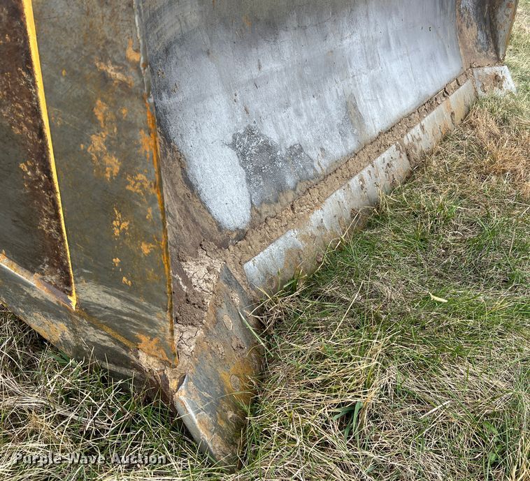 image for item JU9867 2012 Caterpillar D6T XL  dozer