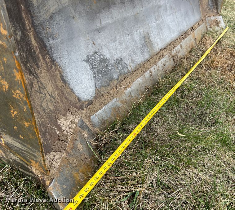 image for item JU9867 2012 Caterpillar D6T XL  dozer