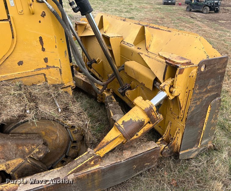 image for item JU9867 2012 Caterpillar D6T XL  dozer