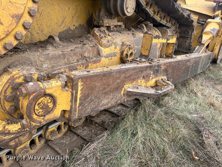 image for item JU9867 2012 Caterpillar D6T XL  dozer