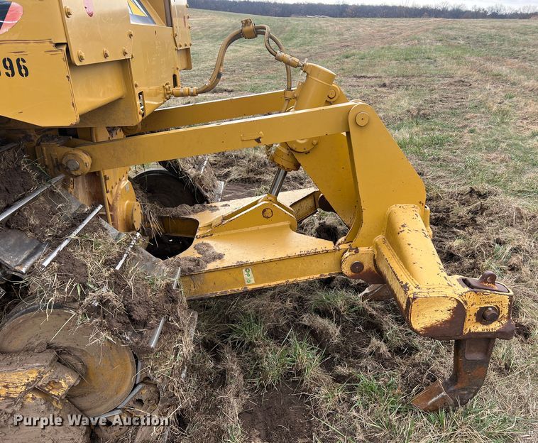 image for item JU9867 2012 Caterpillar D6T XL  dozer