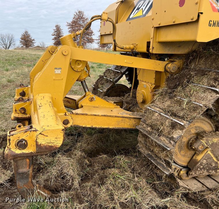 image for item JU9867 2012 Caterpillar D6T XL  dozer