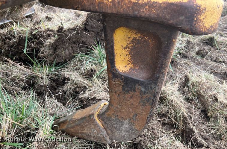 image for item JU9867 2012 Caterpillar D6T XL  dozer