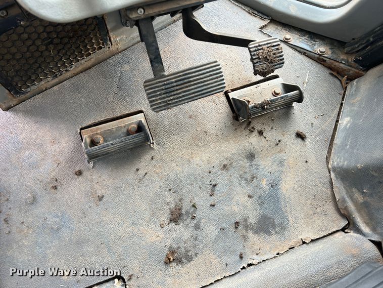 image for item JU9867 2012 Caterpillar D6T XL  dozer