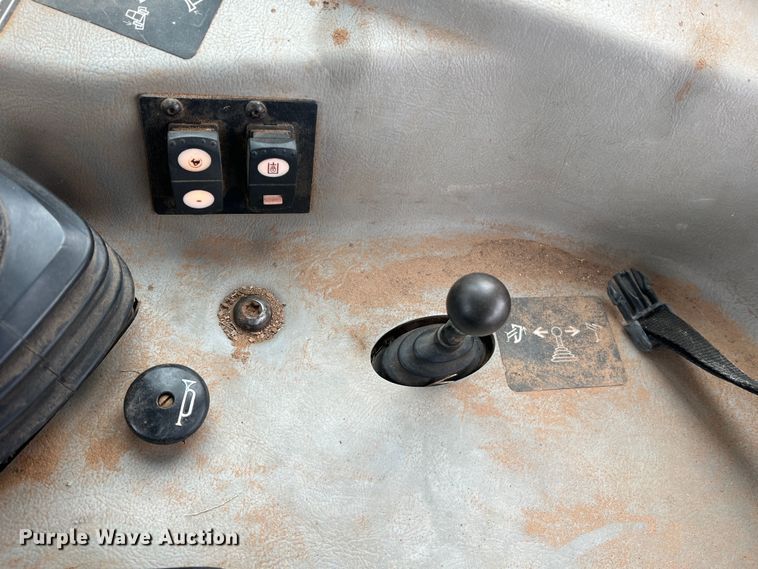 image for item JU9867 2012 Caterpillar D6T XL  dozer