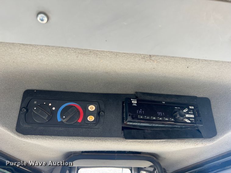 image for item JU9867 2012 Caterpillar D6T XL  dozer