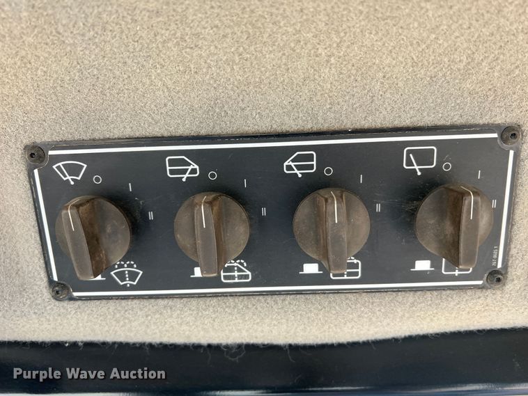 image for item JU9867 2012 Caterpillar D6T XL  dozer