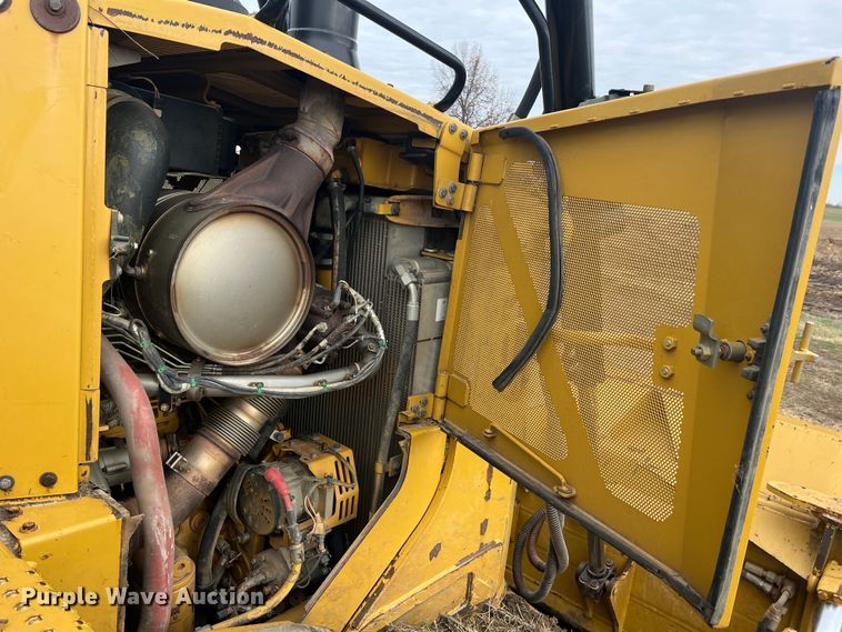 image for item JU9867 2012 Caterpillar D6T XL  dozer