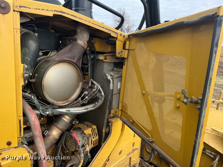 image for item JU9867 2012 Caterpillar D6T XL  dozer