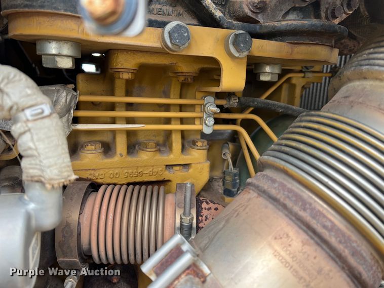 image for item JU9867 2012 Caterpillar D6T XL  dozer