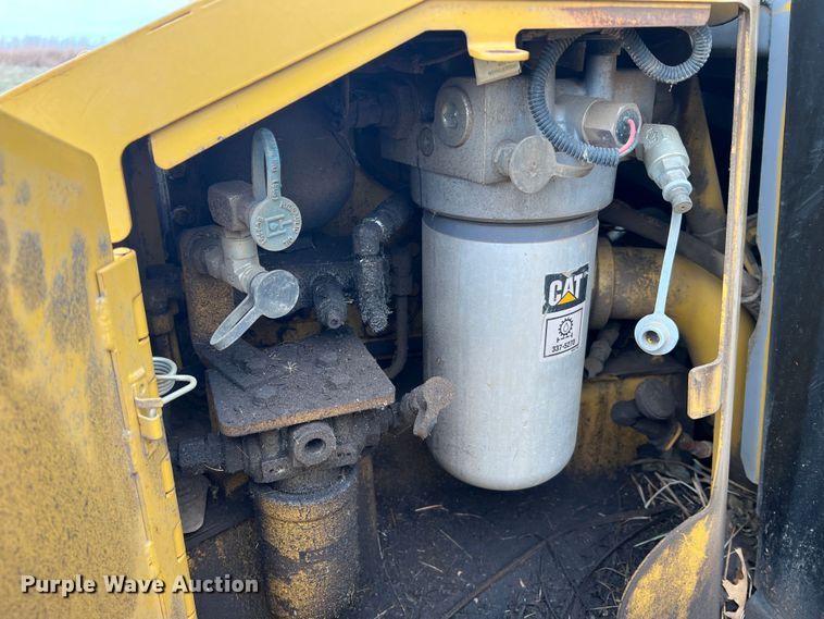 image for item JU9867 2012 Caterpillar D6T XL  dozer
