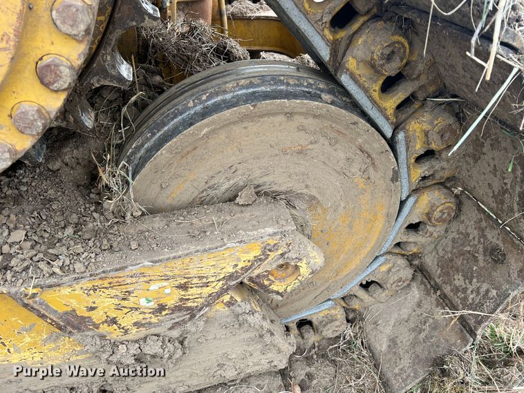 image for item JU9867 2012 Caterpillar D6T XL  dozer