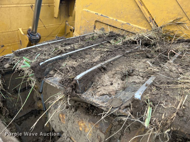 image for item JU9867 2012 Caterpillar D6T XL  dozer