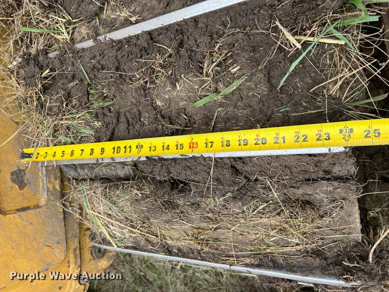 image for item JU9867 2012 Caterpillar D6T XL  dozer