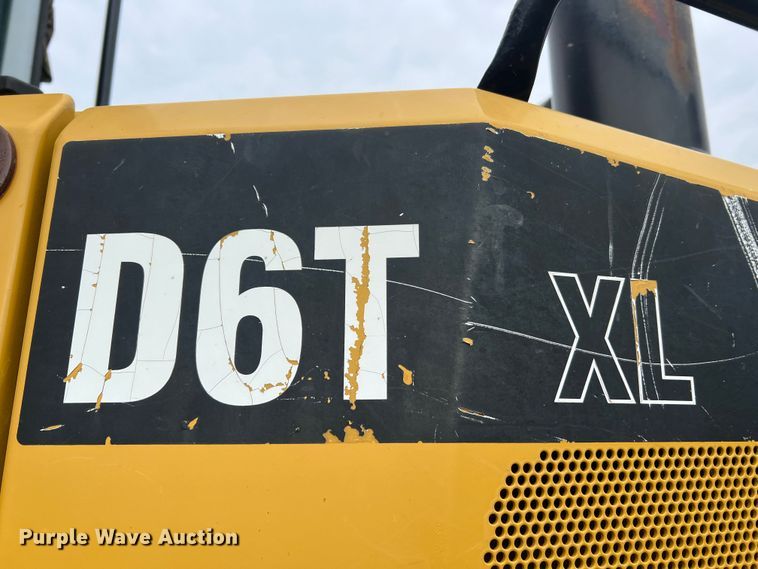 image for item JU9867 2012 Caterpillar D6T XL  dozer