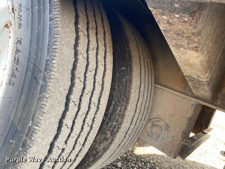 image for item JW9291 2013 Ledwell LW48-HT2-10-PB  drop deck equipment trailer