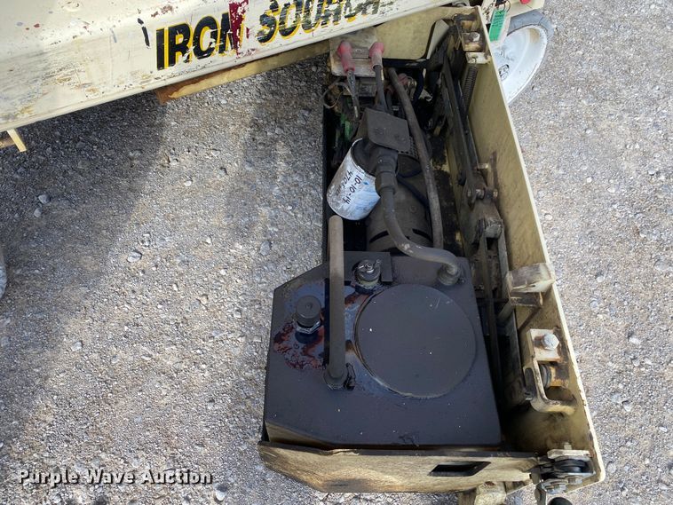 image for item JW9297 JLG 2032E2  scissor lift