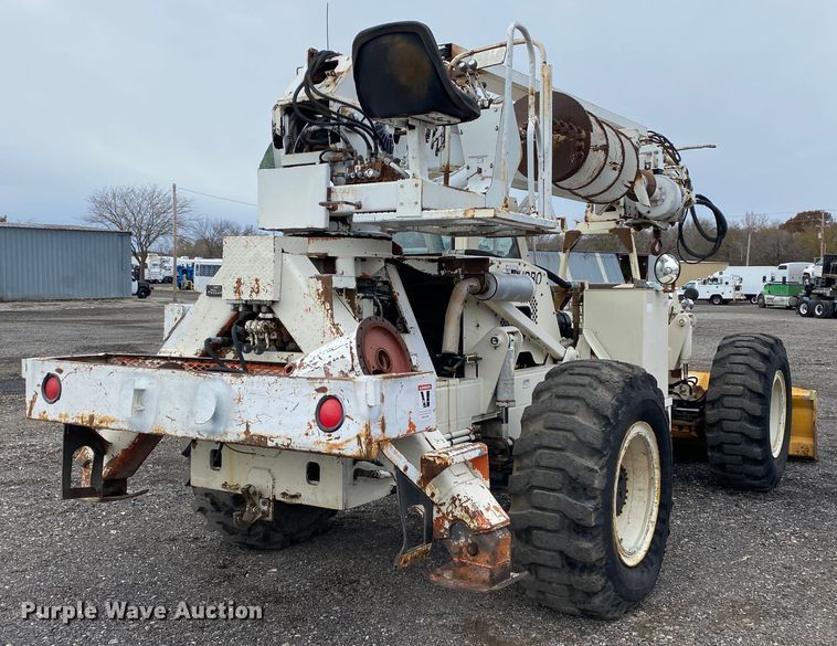 image for item JW9305 Terex SS1048  telehandler