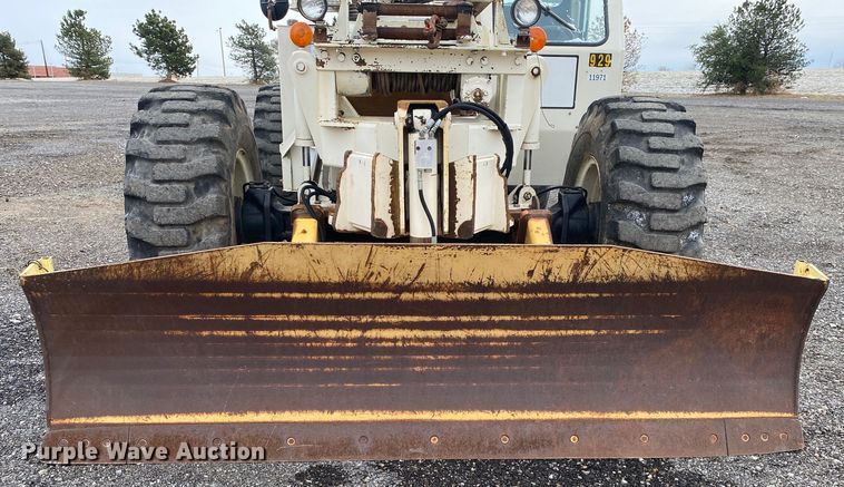 image for item JW9305 Terex SS1048  telehandler