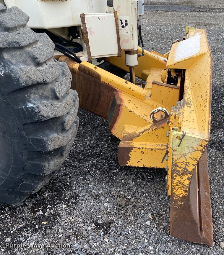 image for item JW9305 Terex SS1048  telehandler