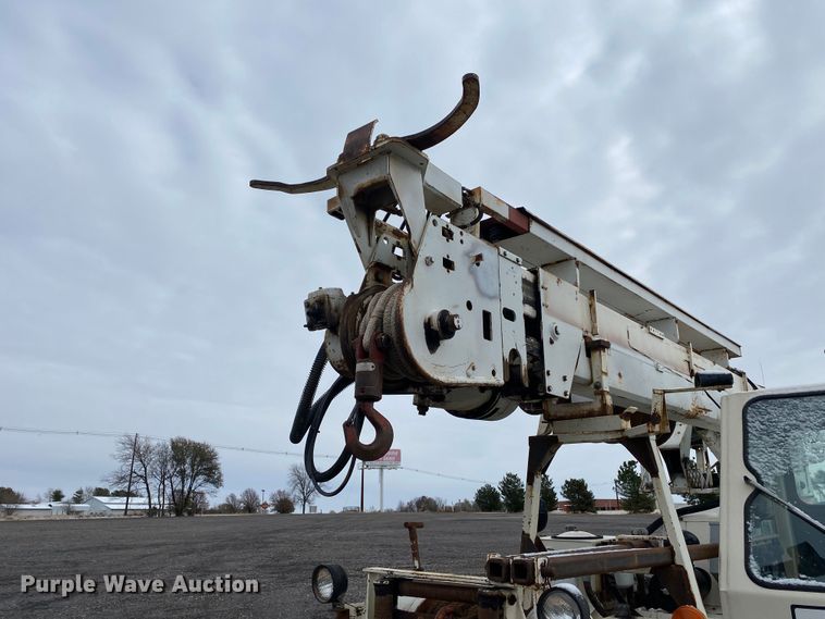 image for item JW9305 Terex SS1048  telehandler