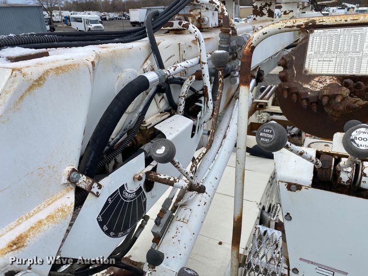 image for item JW9305 Terex SS1048  telehandler