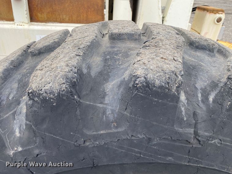 image for item JW9305 Terex SS1048  telehandler