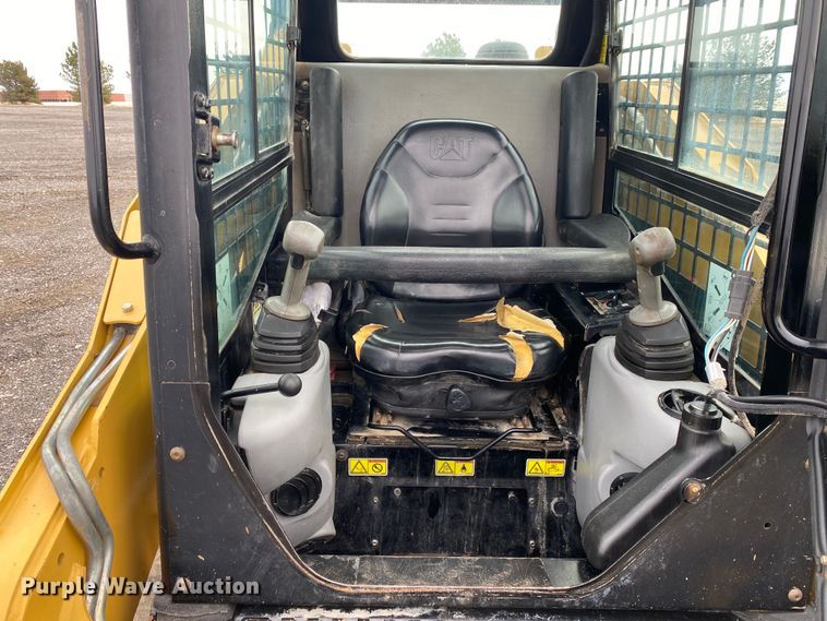 image for item JW9306 2007 Caterpillar 257B  tracked skid steer loader