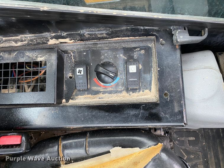 image for item JW9306 2007 Caterpillar 257B  tracked skid steer loader