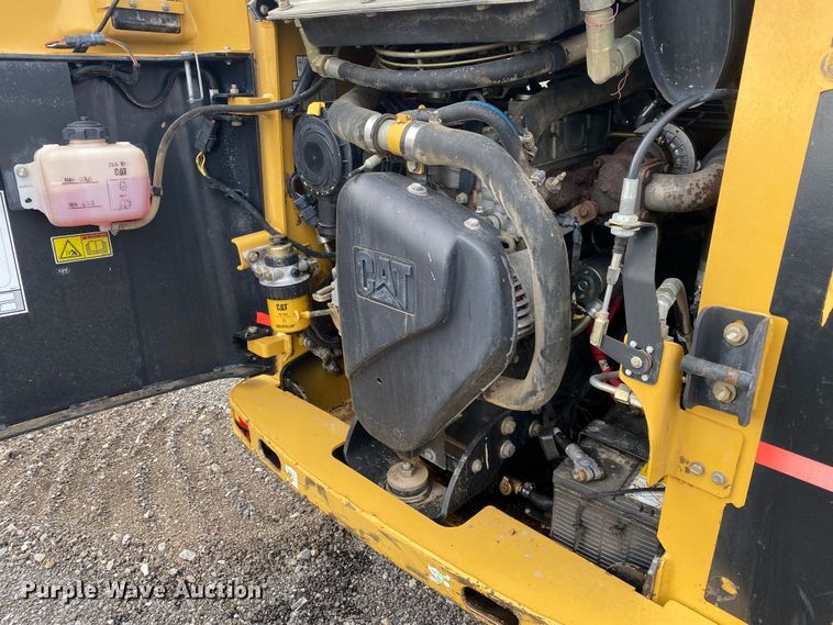 image for item JW9306 2007 Caterpillar 257B  tracked skid steer loader