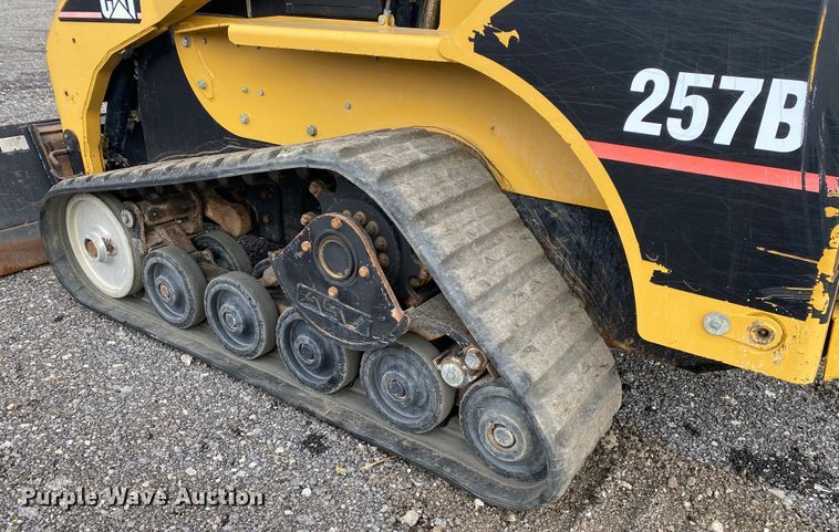 image for item JW9306 2007 Caterpillar 257B  tracked skid steer loader