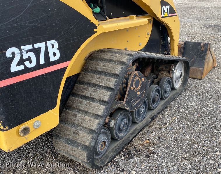 image for item JW9306 2007 Caterpillar 257B  tracked skid steer loader