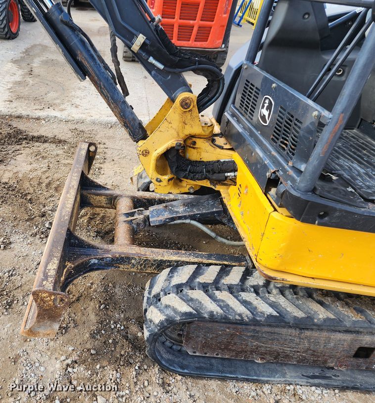 image for item JW9953 2013 John Deere 27D  mini excavator