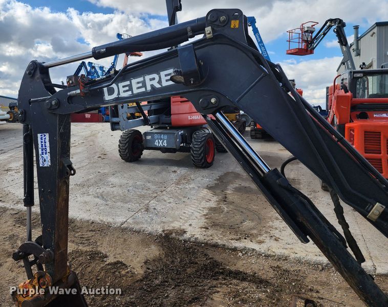 image for item JW9953 2013 John Deere 27D  mini excavator