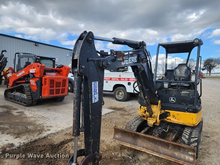 image for item JW9953 2013 John Deere 27D  mini excavator