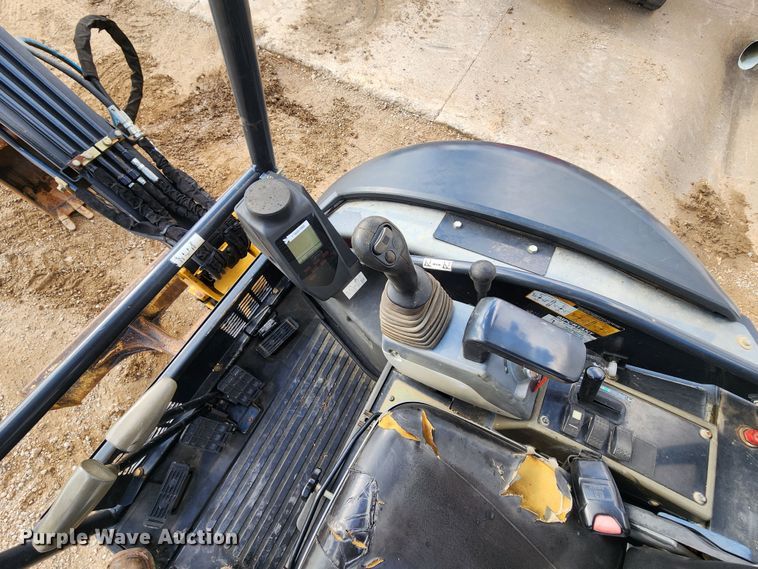 image for item JW9953 2013 John Deere 27D  mini excavator