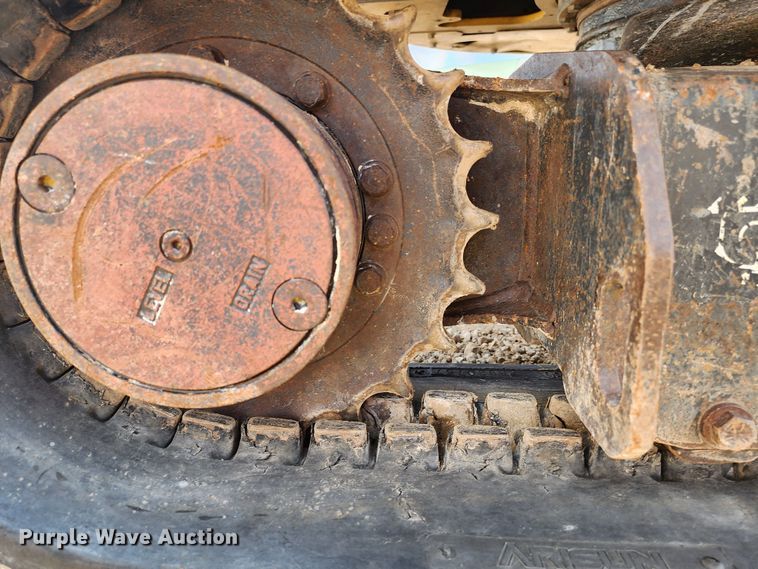 image for item JW9953 2013 John Deere 27D  mini excavator