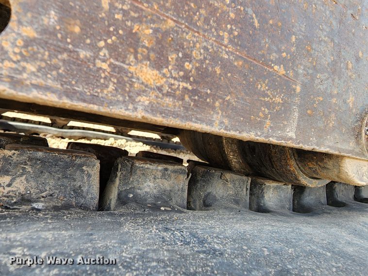 image for item JW9953 2013 John Deere 27D  mini excavator