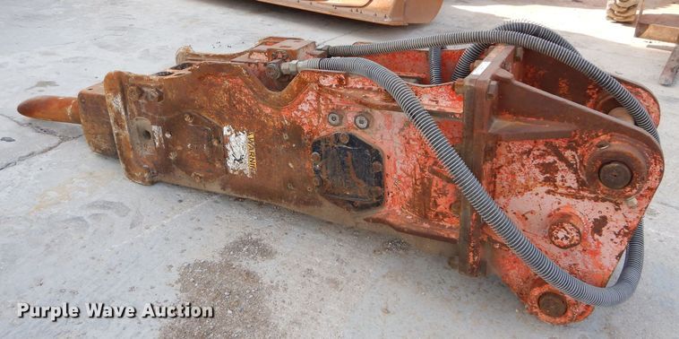 image for item JX9092 NPK H-16X  breaker