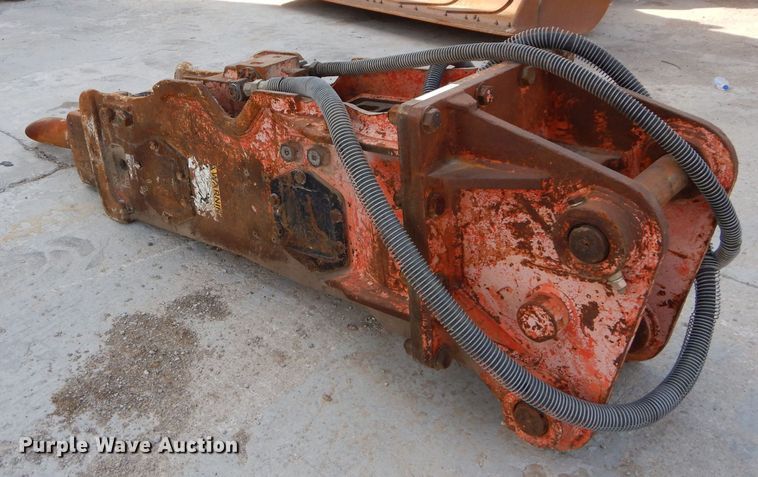 image for item JX9092 NPK H-16X  breaker