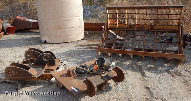 image for item JX9095 Demolition bucket