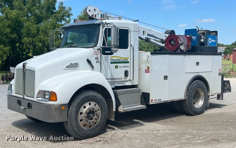 image for item JX9269 2005 Kenworth T300  utility / service truck