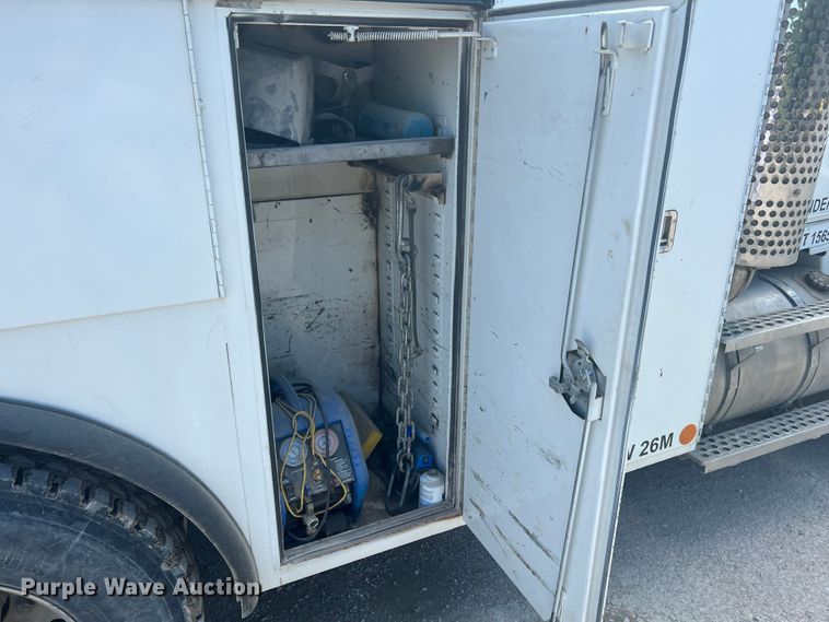 image for item JX9269 2005 Kenworth T300  utility / service truck