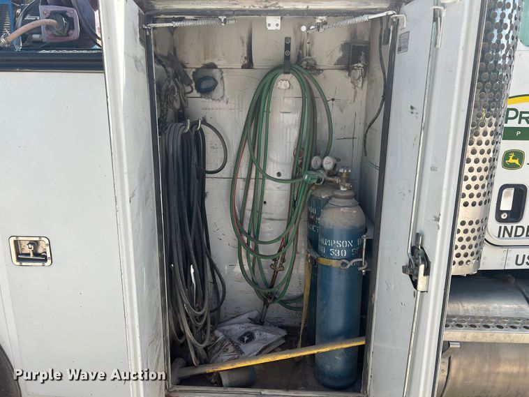 image for item JX9269 2005 Kenworth T300  utility / service truck