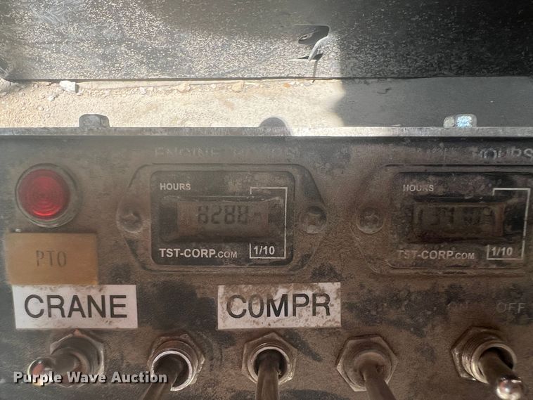 image for item JX9269 2005 Kenworth T300  utility / service truck