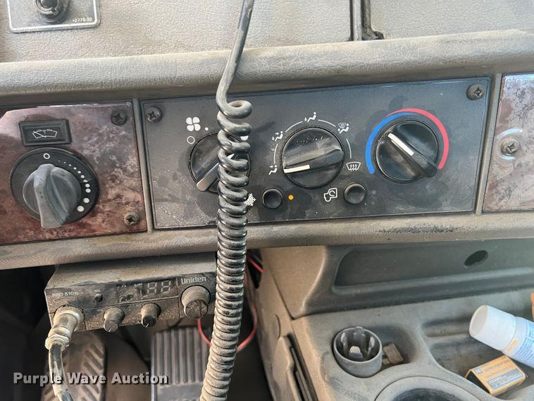 image for item JX9269 2005 Kenworth T300  utility / service truck