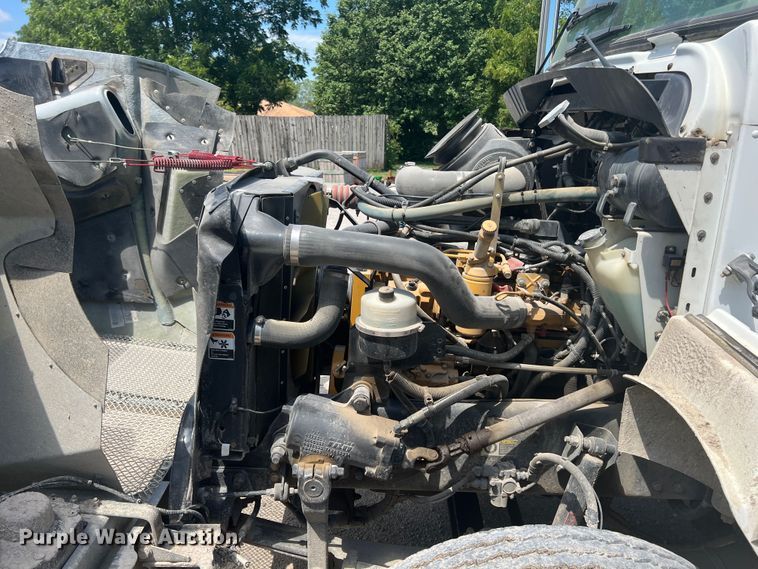 image for item JX9269 2005 Kenworth T300  utility / service truck